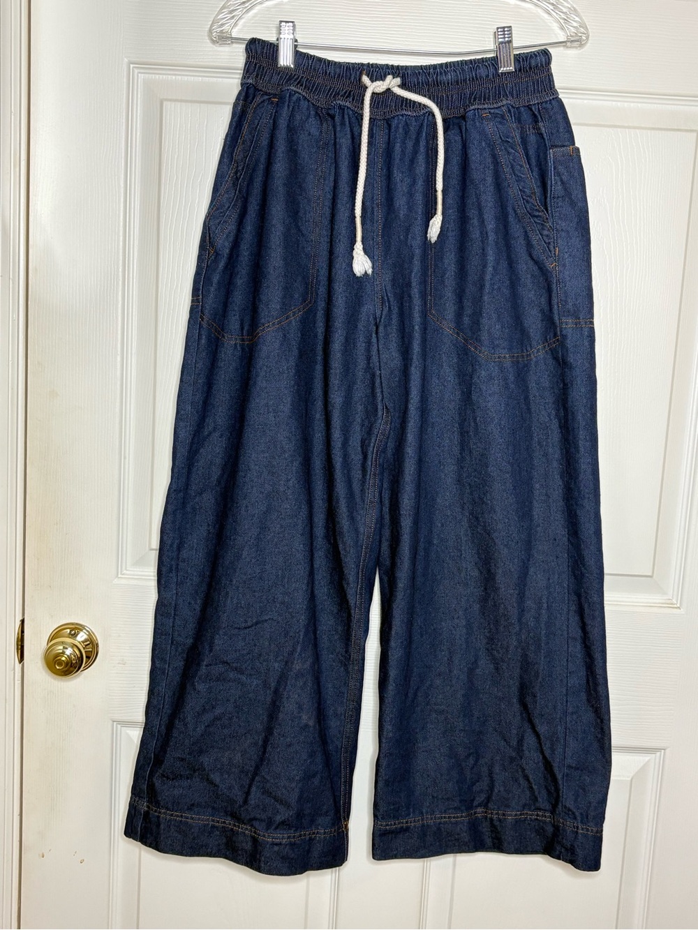 entro Blue Denim Elastic Waist Pants wide leg cropped relaxed fit size small
